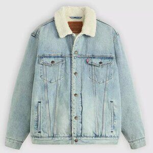 Levis Relaxed Fot Sherpa Trucker Jacket- Size Large
